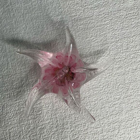Pink Starfish Glass Dynasty Gallery Paperweight  Figurine Handmade Sealife - Picture 8 of 13